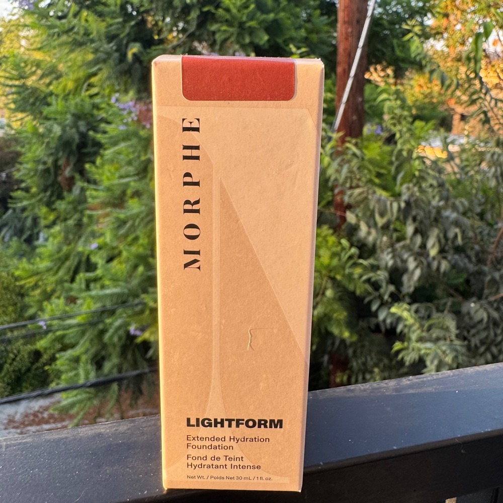 Morphe Lightform Extended Hydration Foundation DEEP 30W‎ Deep Golden Undertones